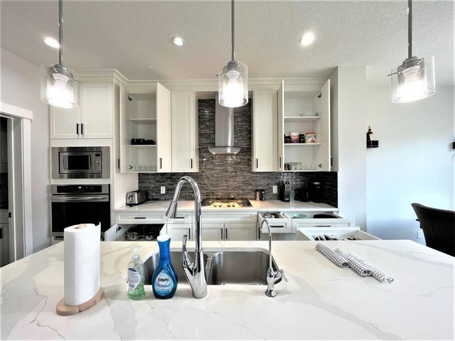 Luxury Retreat For Large Groups Βίλα Κάλγκαρι Εξωτερικό φωτογραφία